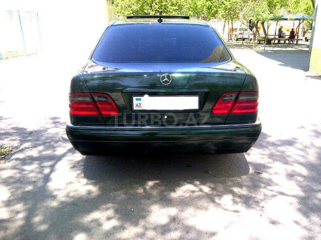 Mercedes E 230 1996, 335,000 km - 2.3 l - Bakı