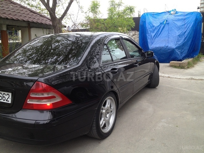 Mercedes C 180 2002, 269,500 km - 1.8 l - Bakı