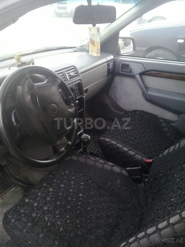 Opel Vectra 1995, 232,000 km - 2.0 л - Bakı