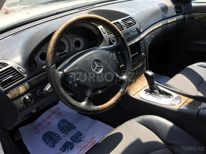 Mercedes E 200 2004, 194,523 km - 2.0 l - Bakı