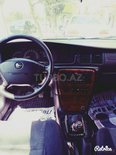 Opel Vectra 1996, 290,000 km - 1.8 l - Bakı