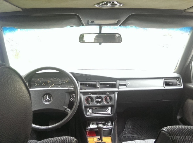 Mercedes 190 1987, 400,000 km - 2.0 л - Bakı