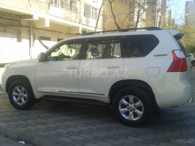 Toyota Prado 2011, 112,500 km - 2.7 l - Bakı