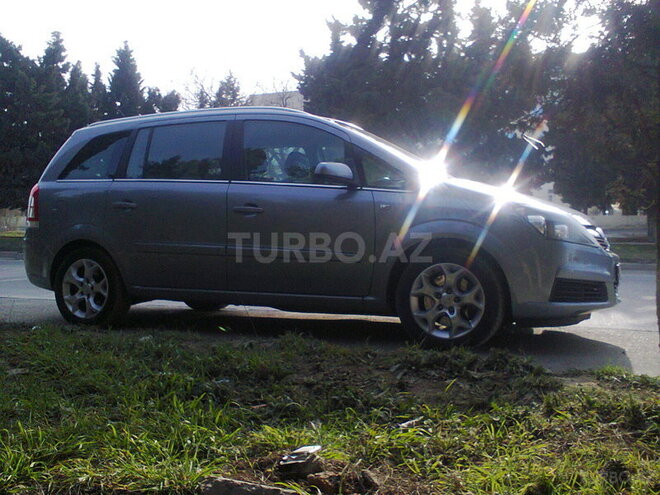 Opel Zafira 2005, 20,000 km - 2.2 l - Bakı