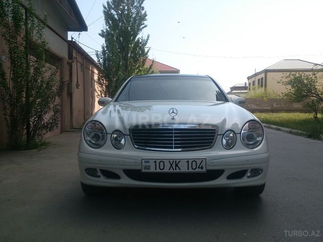 Mercedes E 220 2002, 315,000 km - 2.2 l - Bakı