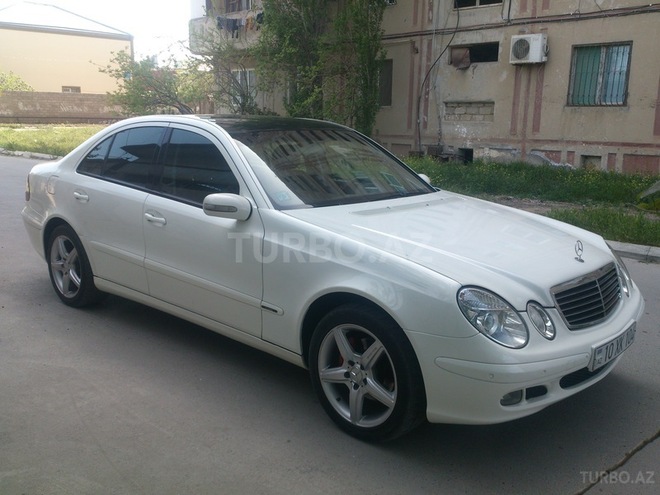 Mercedes E 220 2002, 315,000 km - 2.2 l - Bakı