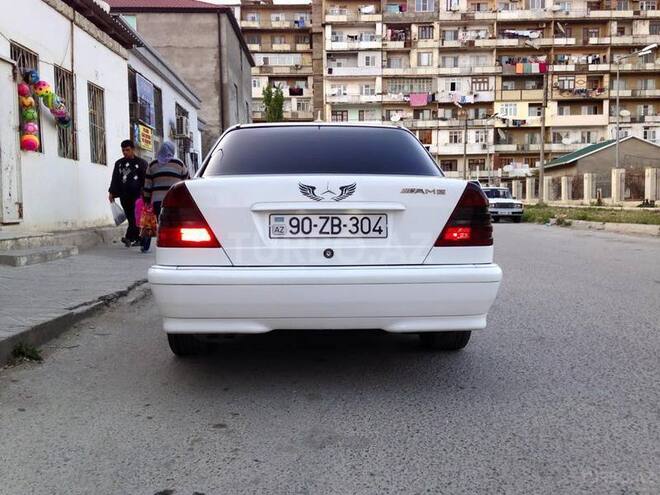 Mercedes C 220 1999, 210,000 km - 2.2 l - Bakı