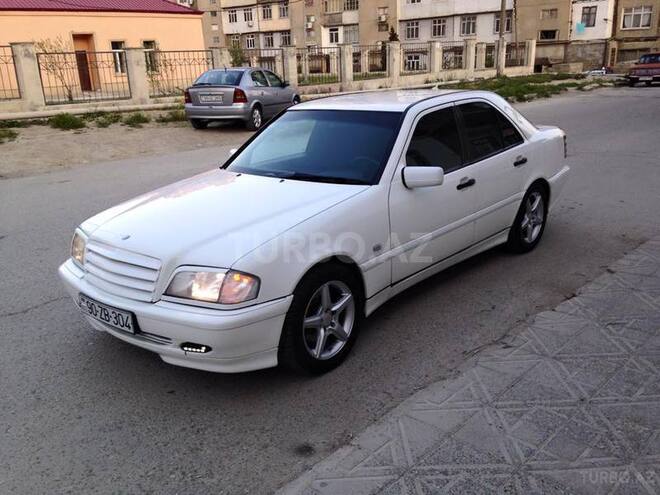Mercedes C 220 1999, 210,000 km - 2.2 l - Bakı