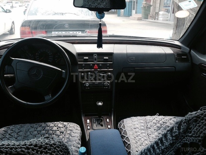 Mercedes C 200 1997, 421,000 km - 0.2 л - Bakı