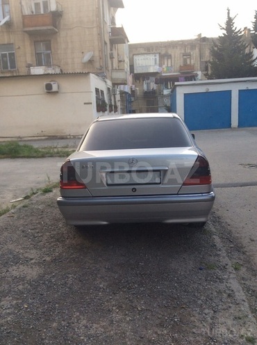 Mercedes C 200 1999, 173,000 km - 2.0 l - Bakı