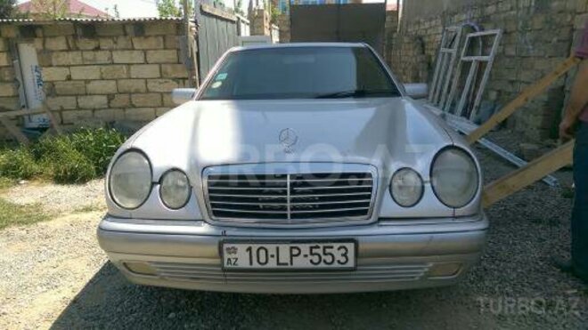 Mercedes E 230 1997, 230,000 km - 2.3 l - Bakı