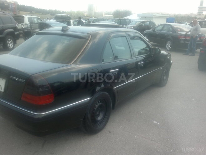 Mercedes C 230 1998, 180,000 km - 2.3 l - Bakı