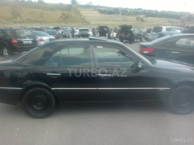 Mercedes C 230 1998, 180,000 km - 2.3 l - Bakı