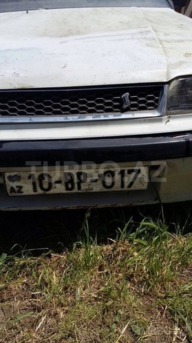 Nissan  1987, 200,000 km - 1.8 l - Bakı