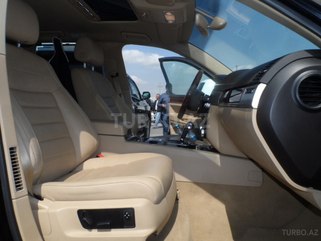 Volkswagen Touareg 2008, 73,000 km - 3.6 l - Bakı
