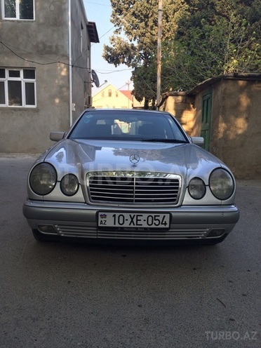 Mercedes E 280 1996, 2,100,000 km - 2.8 л - Bakı