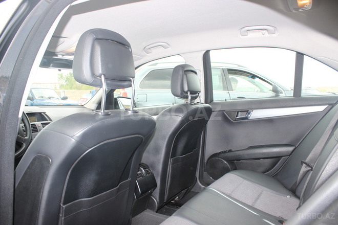 Mercedes C 180 2010, 124,000 km - 1.8 l - Bakı