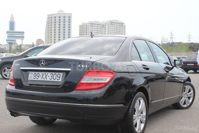 Mercedes C 180 2010, 124,000 km - 1.8 l - Bakı
