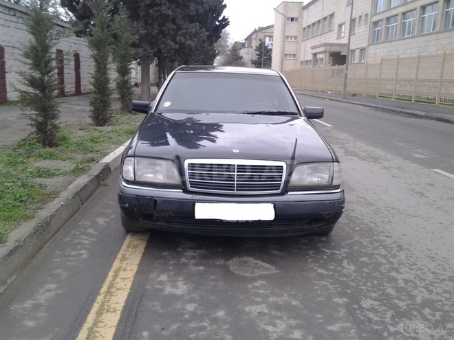 Mercedes C 180 1994, 210,000 km - 1.8 l - Bakı