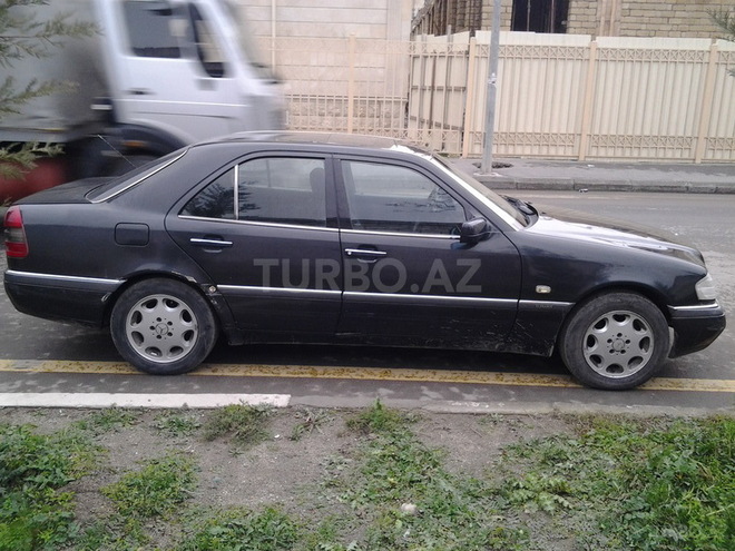 Mercedes C 180 1994, 210,000 km - 1.8 l - Bakı