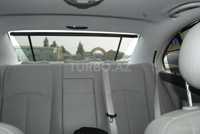 Mercedes E 240 2003, 159,500 km - 2.6 l - Bakı