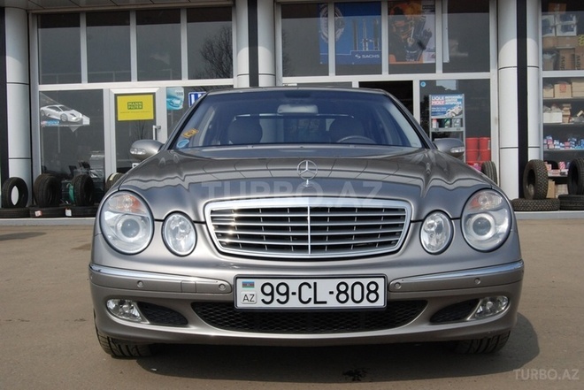 Mercedes E 240 2003, 159,500 km - 2.6 l - Bakı