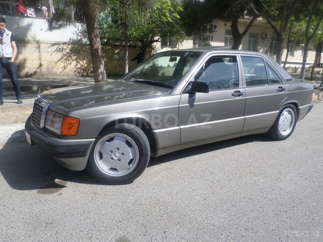 Mercedes 190 1990, 230,000 km - 2.0 l - Bakı