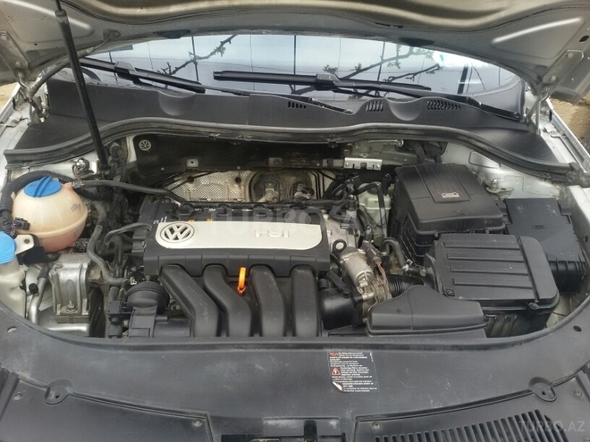 Volkswagen Passat 2006, 300,000 km - 2.0 l - Bakı