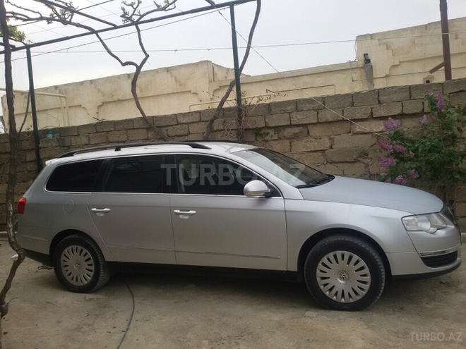 Volkswagen Passat 2006, 300,000 km - 2.0 l - Bakı