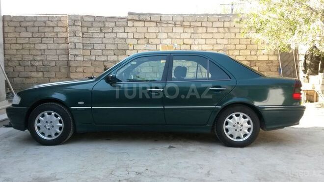 Mercedes C 220 1998, 200,000 km - 2.2 l - Bakı