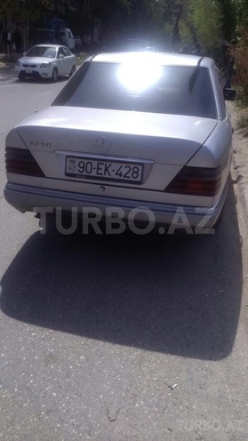 Mercedes E 200 1994, 445,000 km - 2.0 l - Bakı