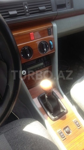 Mercedes E 200 1994, 445,000 km - 2.0 l - Bakı