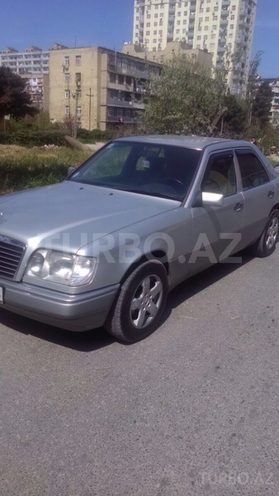 Mercedes E 200 1994, 445,000 km - 2.0 l - Bakı