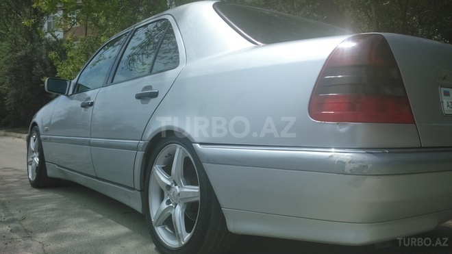 Mercedes C 180 1998, 301,442 km - 1.8 l - Bakı
