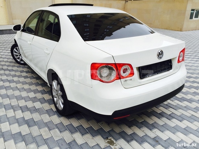 Volkswagen Jetta 2009, 83,000 km - 1.6 l - Bakı