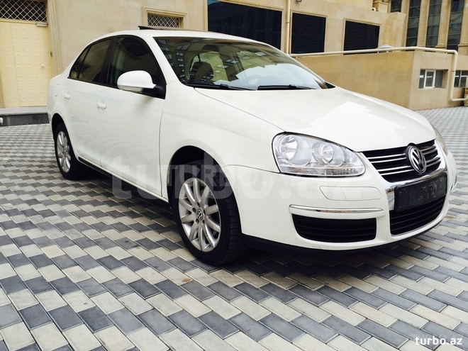Volkswagen Jetta 2009, 83,000 km - 1.6 l - Bakı
