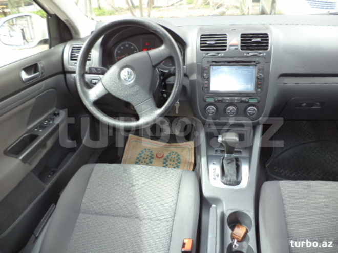 Volkswagen Jetta 2009, 83,000 km - 1.6 l - Bakı
