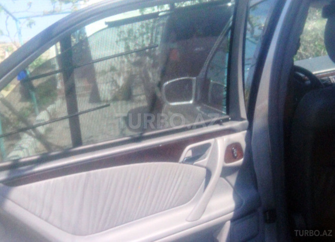 Mercedes E 240 2000, 145,000 km - 2.6 л - Bakı