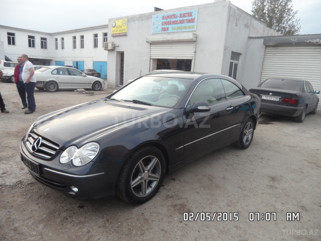 Mercedes CLK 320 2003, 102,680 km - 3.2 l - Bakı