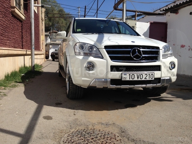 Mercedes ML 350 2011, 65,000 km - 3.5 l - Bakı