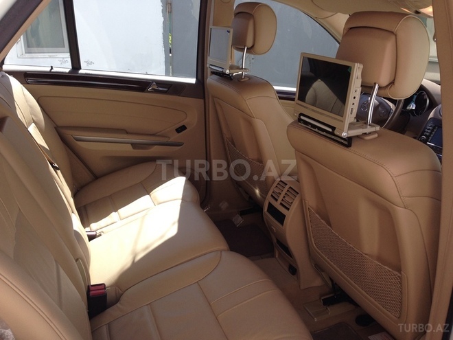Mercedes ML 350 2011, 65,000 km - 3.5 l - Bakı