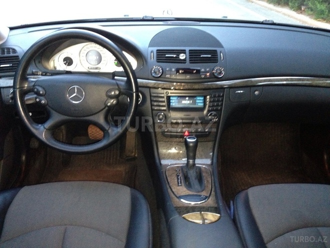 Mercedes E 220 2008, 134,300 km - 2.2 л - Bakı