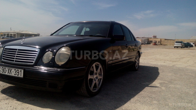 Mercedes E 230 1996, 250,000 km - 1.3 л - Bakı
