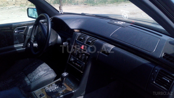 Mercedes E 230 1996, 250,000 km - 1.3 л - Bakı