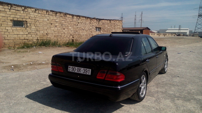 Mercedes E 230 1996, 250,000 km - 1.3 л - Bakı
