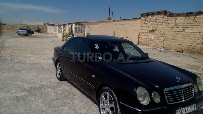 Mercedes E 230 1996, 250,000 km - 1.3 л - Bakı