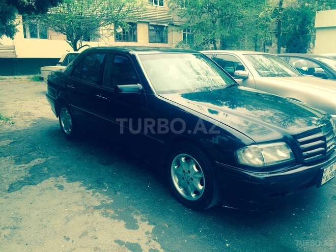Mercedes C 230 1999, 199,000 km - 2.3 l - Bakı