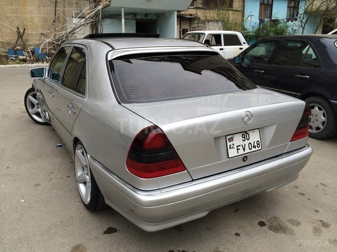 Mercedes C 200 1997, 250,000 km - 2.0 l - Bakı
