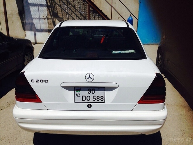 Mercedes C 200 1997, 220,000 km - 2.0 l - Bakı