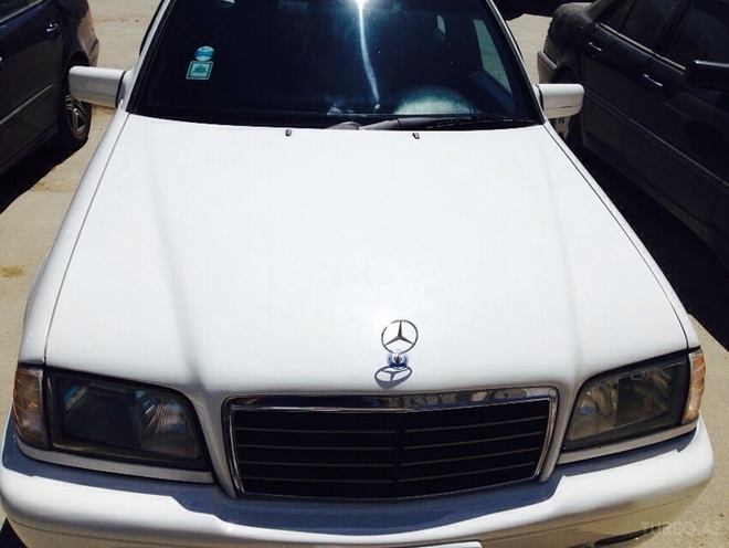 Mercedes C 200 1997, 220,000 km - 2.0 l - Bakı
